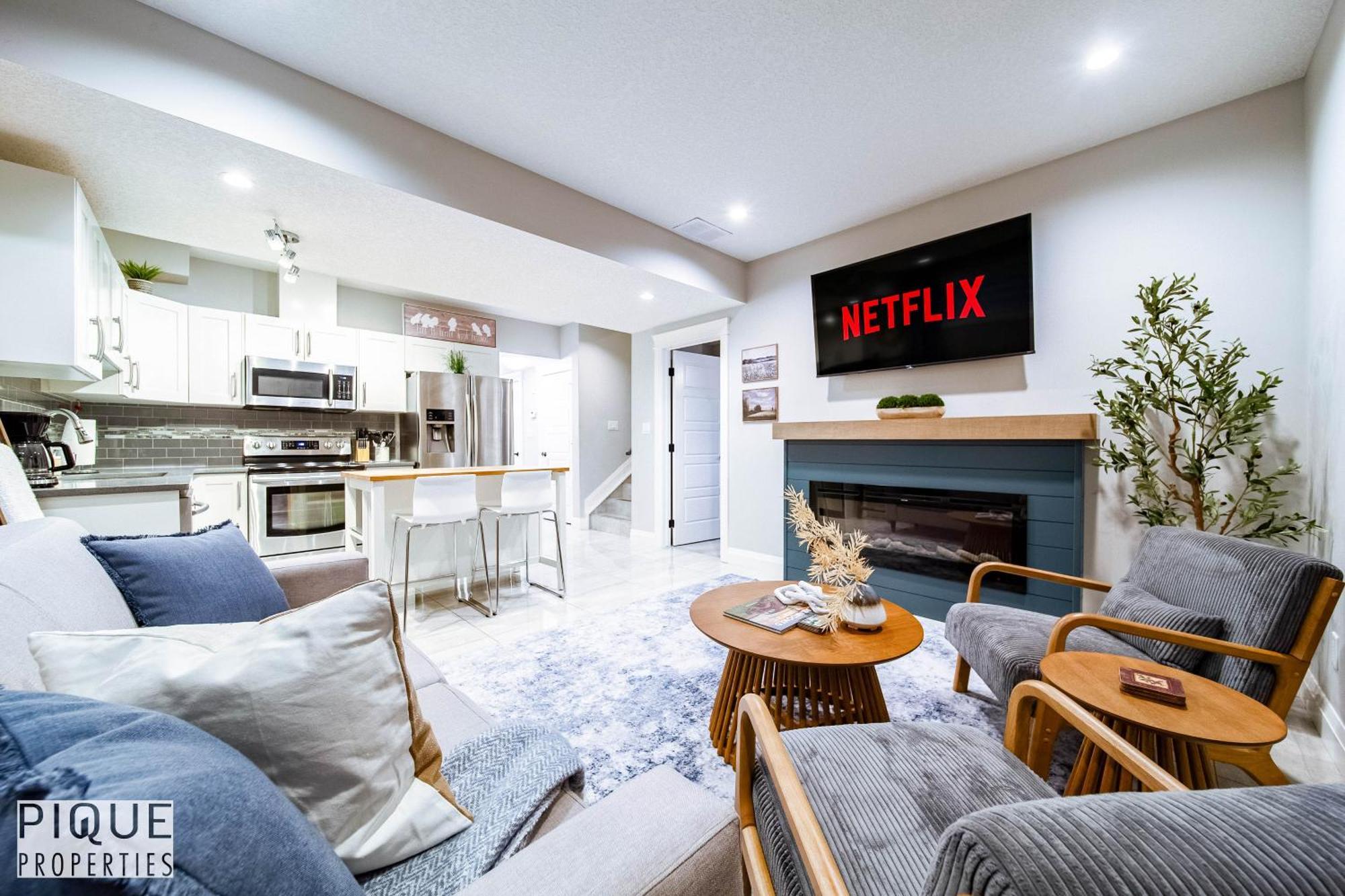 Stunning Suite-Hot Tub-Kingbed-Fireplace-Mins-Yeg Edmonton Exterior foto